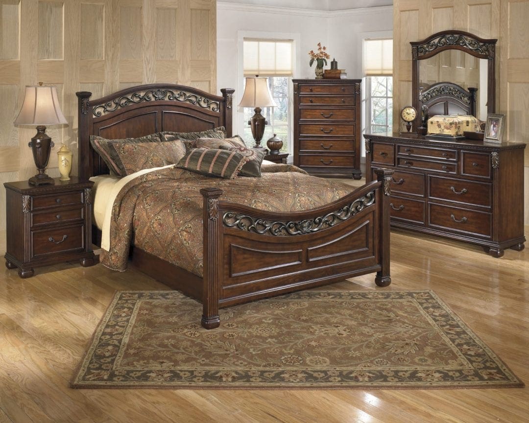 Ashley B526 Total Furniture 0541